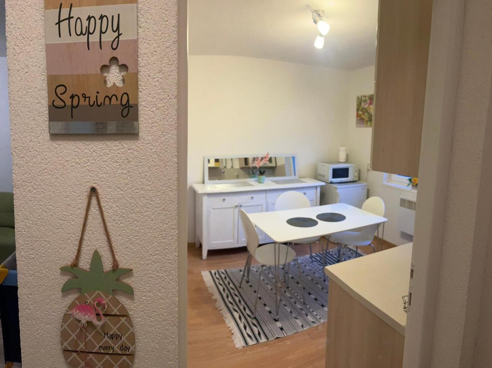 Lovely In Old Town 400m From Center Sebilj Apartment