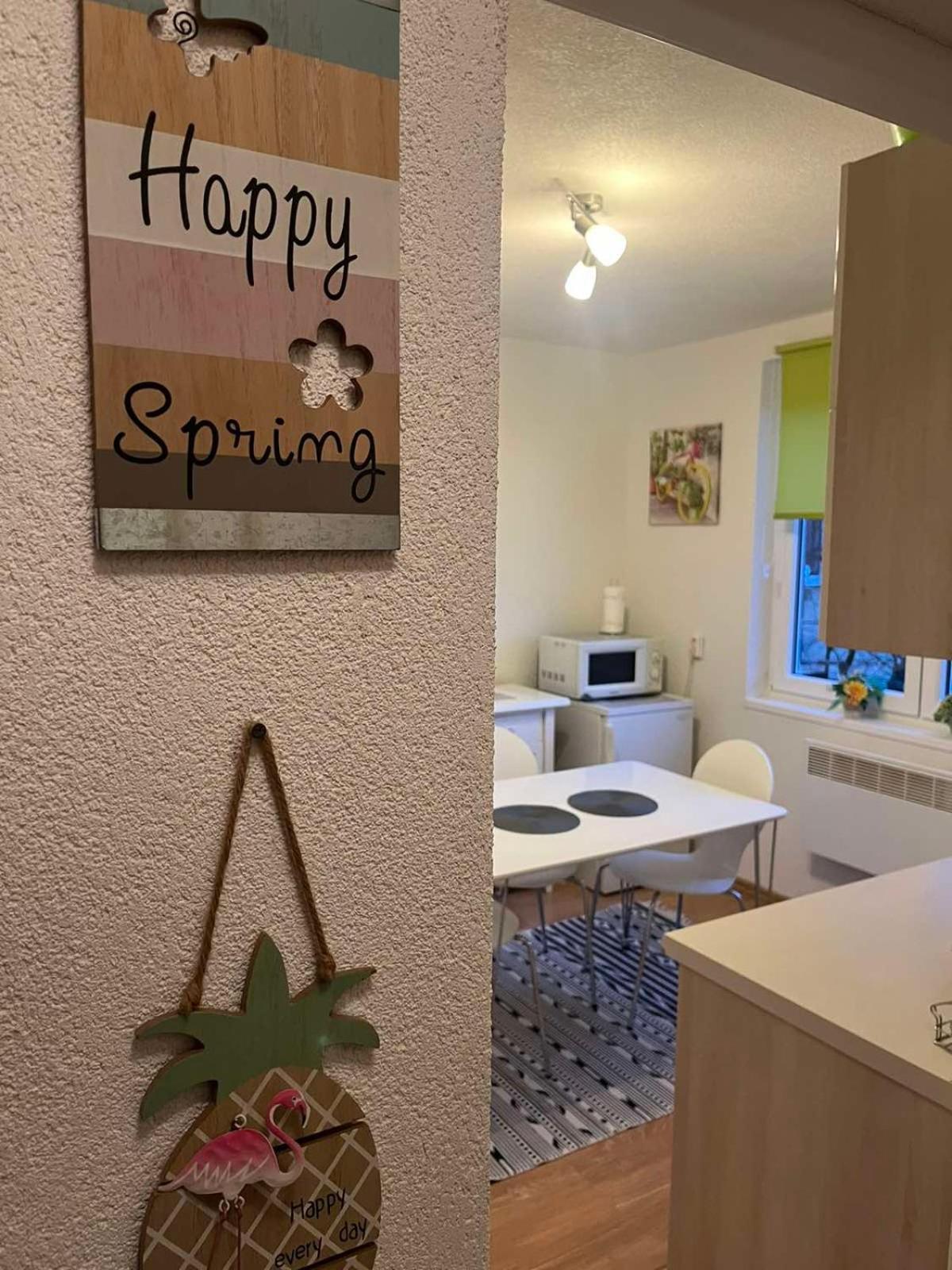 Apartment Lovely In Old Town 400m From Center Sebilj