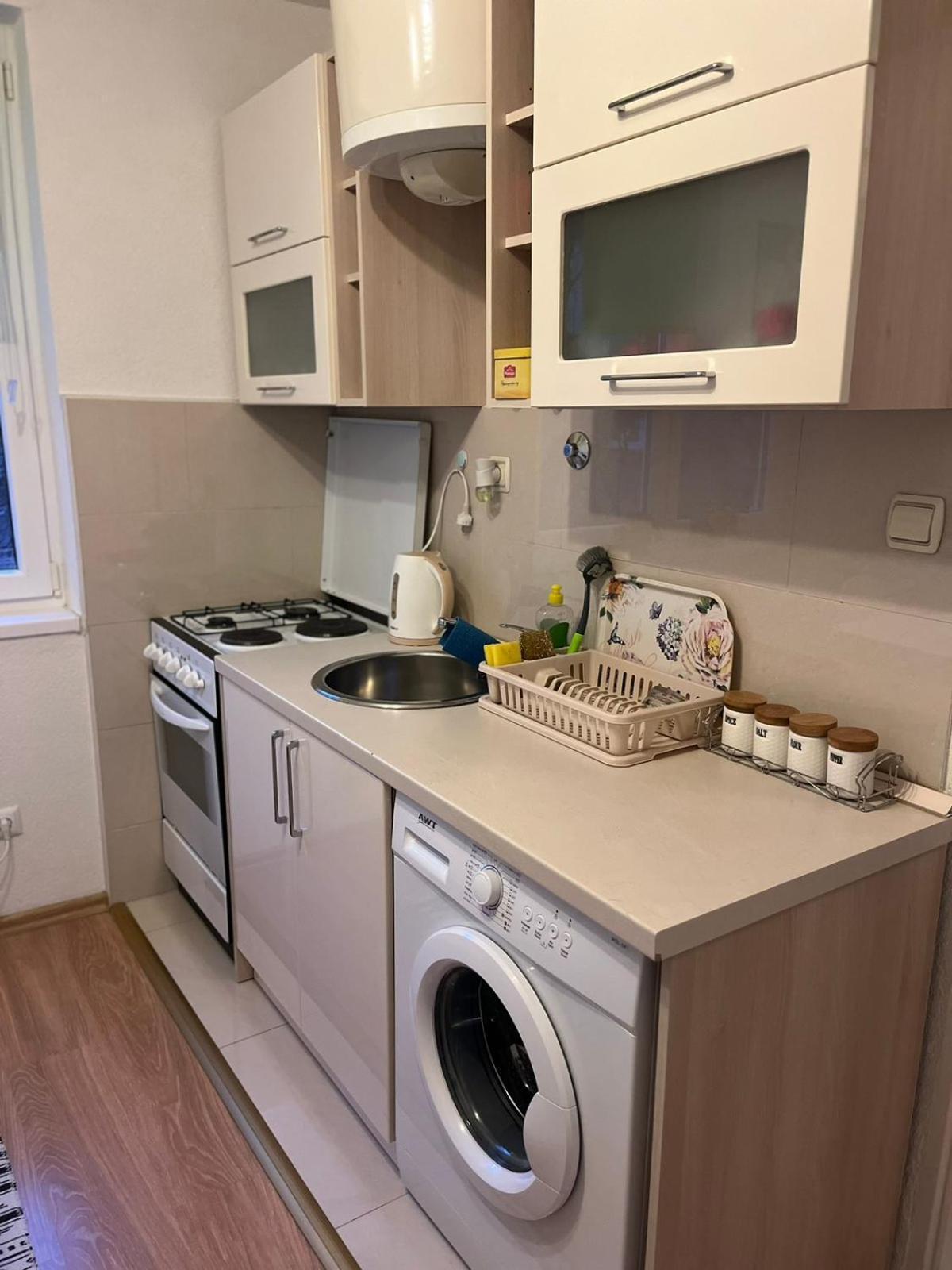 Apartment Lovely In Old Town 400m From Center Sebilj *